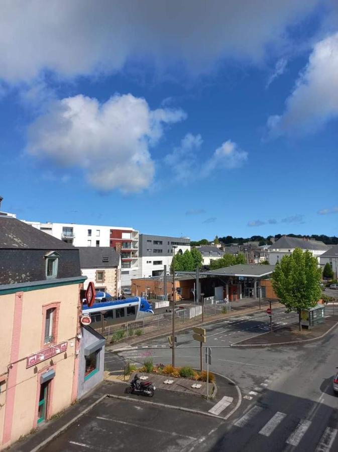 Studios face à la gare Lannion Exterior foto